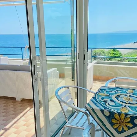 Apartment The Dream - Seafront Loft