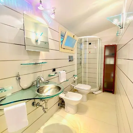 Apartment The Dream - Seafront Loft *